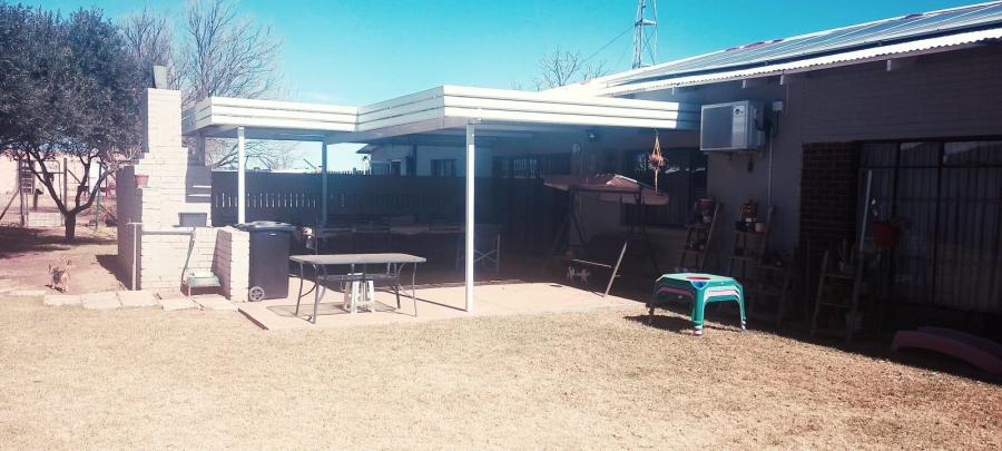 3 Bedroom Property for Sale in Bainsvlei Free State
